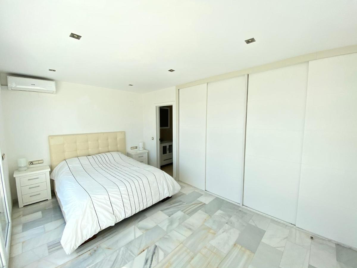 Luxury Puerto Banus Penthouse With Parking & Wi-Fi Apartman Marbella Kültér fotó